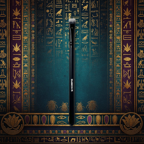 Packing Eye Brush.png